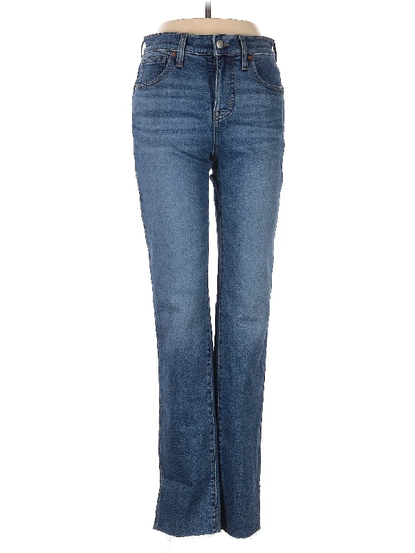 High-Rise Bootleg Jeans in Medium Wash