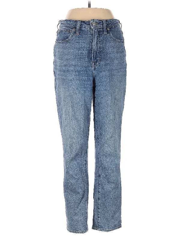 High-Rise Straight-leg Jeans in Medium Wash