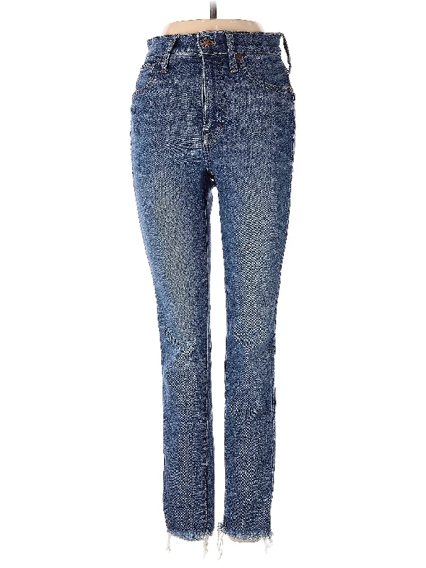 High-Rise Straight-leg Jeans in Medium Wash