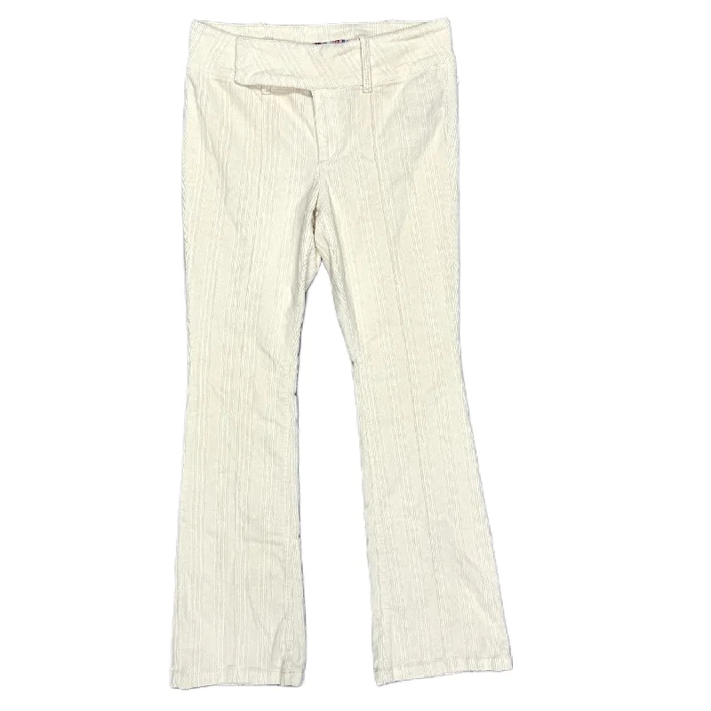 Jeans Flared By Urban Outfitters In Cream, Size: 12