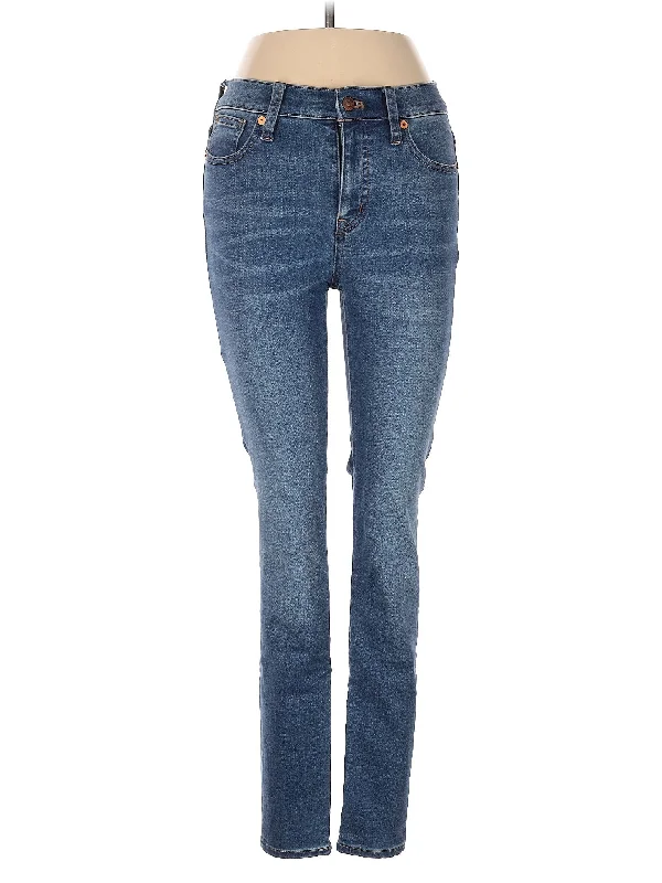 Mid-Rise Skinny Jeans in Medium Wash