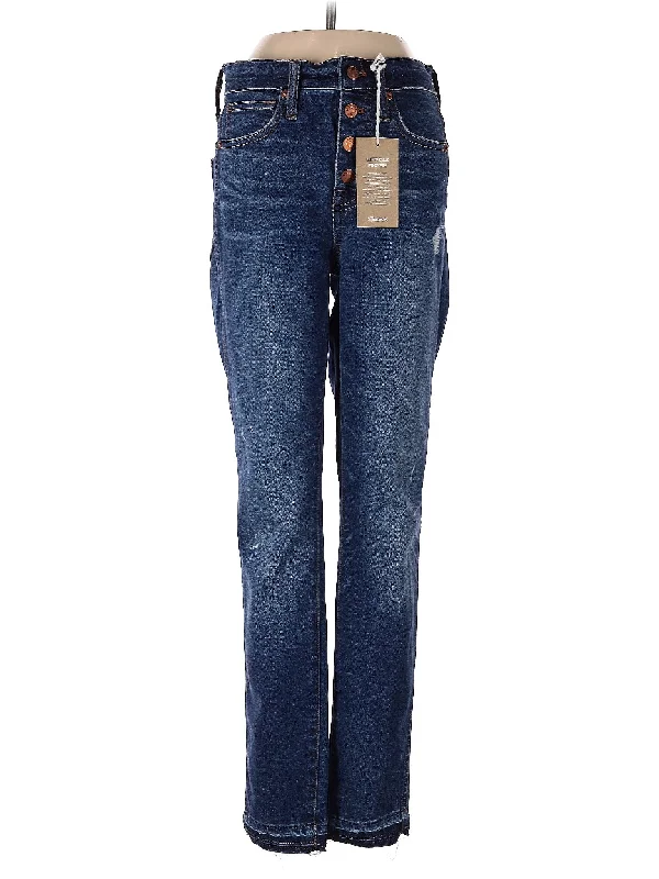 Mid-Rise Straight-leg Jeans in Medium Wash